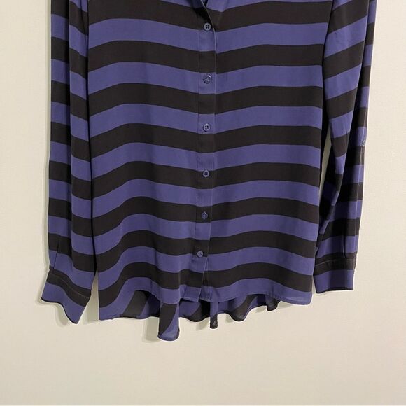 Fossil Silk Blouse- Beautiful classy tailored style! Size Small - Picture 9 of 9